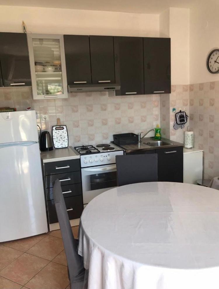 Apartments Mira Splitska Ngoại thất bức ảnh